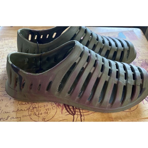 OT Revolution Mens Green Tie Dye Garden or Swim Sandals Men M 10-11 - Picture 6 of 10